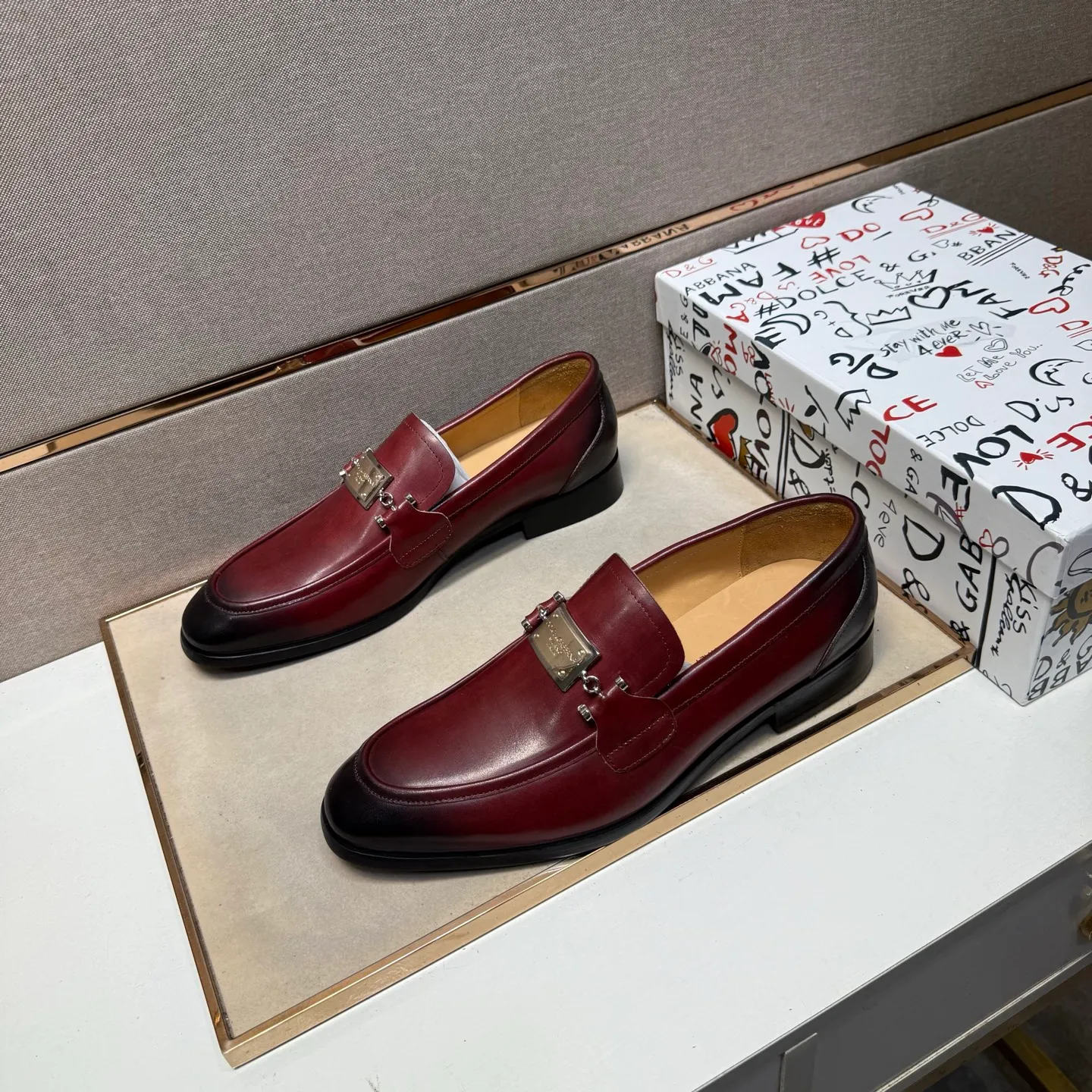Men's men's shoes 💰pp520【DG～】Men's casual formal leather shoes 2025z cabinet sales simultaneously 🔶Size: 38-44#️⃣ 🔷2 colors🔜The upper is made of cowhide stitching ➕Cowhide lining, comfortable and breathable, sole: original comfortable, wear-resistant and non-slip outsole, ⚠️real thing📱photographed🎬real thing is better📢📢📢